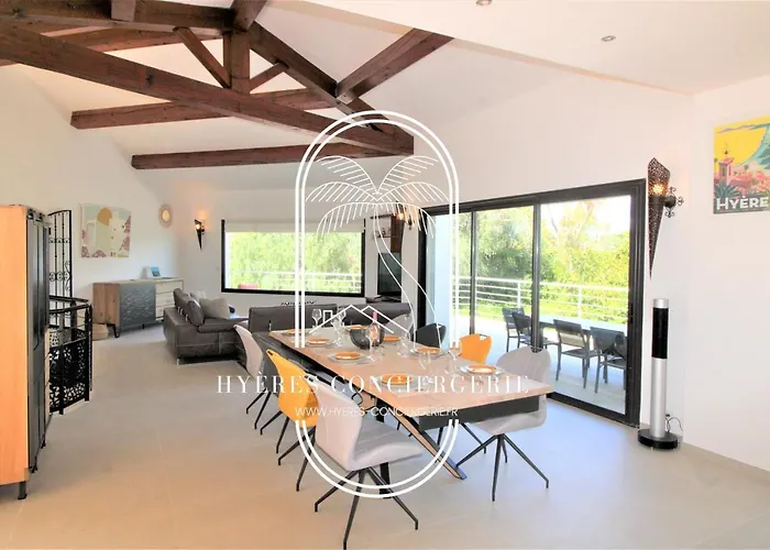 L'arbanaise Vue Piscine Presqu'ile Giens By Hc * הייר